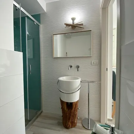 B&b125metrisulmare San Michele 4*