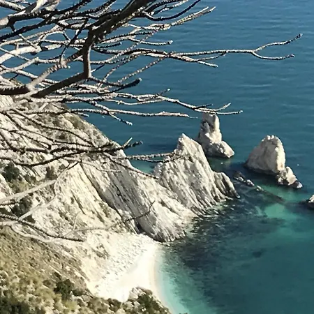 B&b125metrisulmare San Michele Bed & Breakfast Sirolo